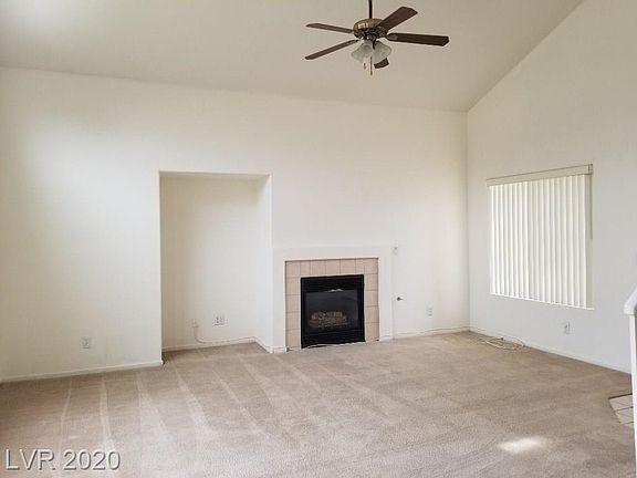 3rd image of 1821 Sierra Oaks Ln