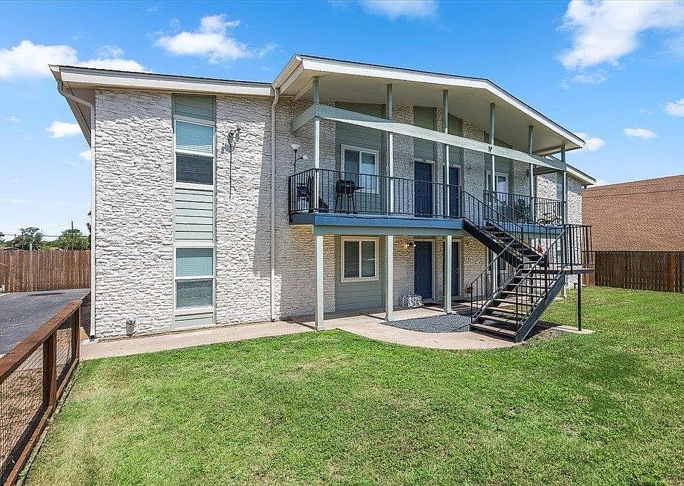 1st image of 1904 Hearthstone Dr