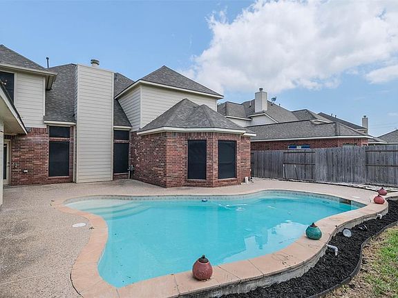 2nd image of 1131 Evandale Ln