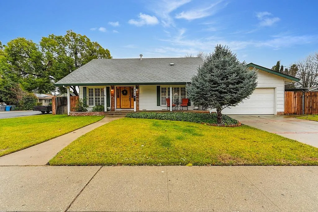 978 Starlite Ln photo 1