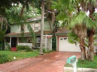2002 W Jorome Dr, Tampa, FL 33612