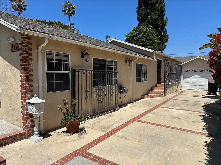 435 Talbert St — Photo 4