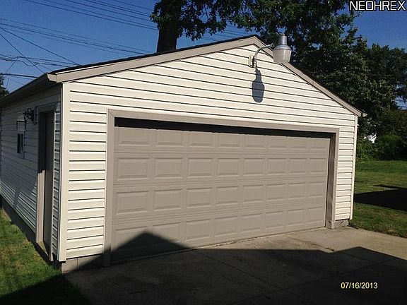 3rd image of 1812 Glenmount Ave