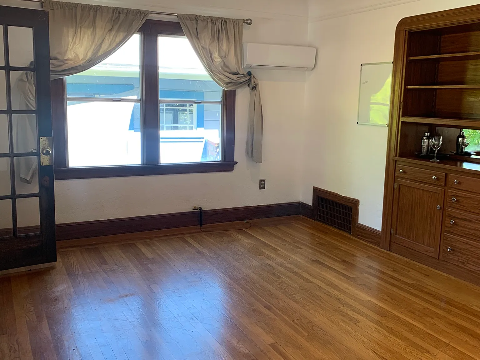 1 bed, 769 sqft, $2,585 — Photo 3