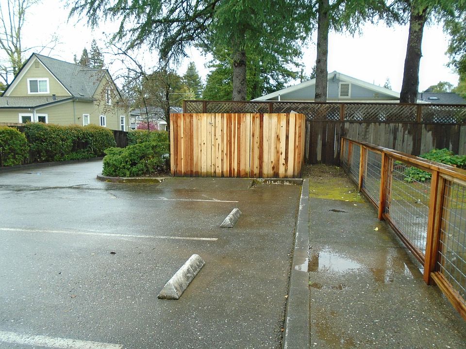 1st image of 409 North St APT C