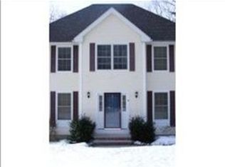 4 Fletcher Rd, Windham, NH 03087