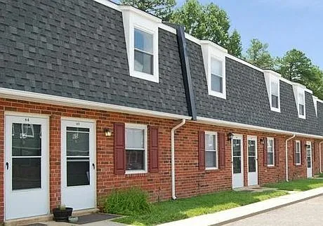 Misty Pines Apartments — Photo 9
