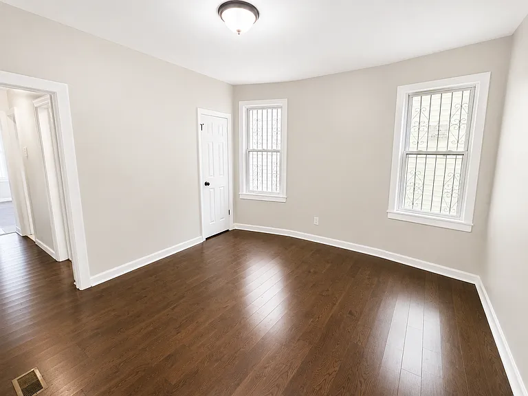 648 S 18th St #1 — Photo 9