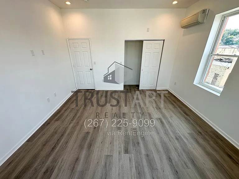 2431 N 26th St — Photo 9
