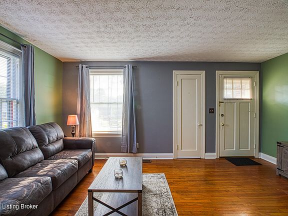 5th image of 814 10th St