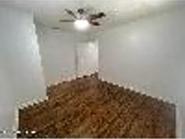 2555 Myra St — Photo 1