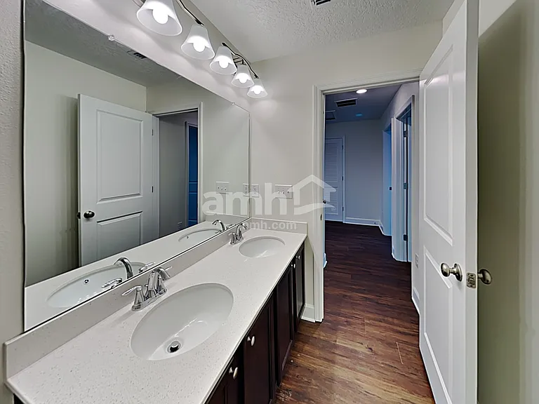 2128 Saffron Walden Dr — Photo 20