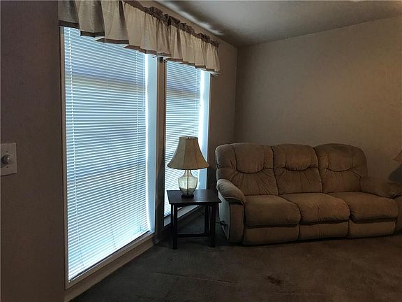 2nd image of 137 County Road 228