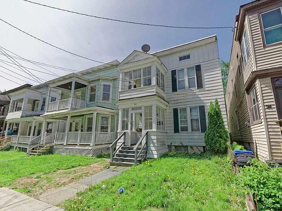 3rd image of 92 Woodlawn Ave