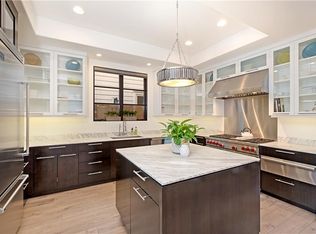 435 Carnation Ave, Corona Del Mar, CA 92625