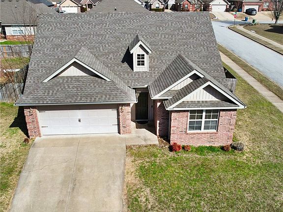 2nd image of 3100 SW Briar Creek Ave