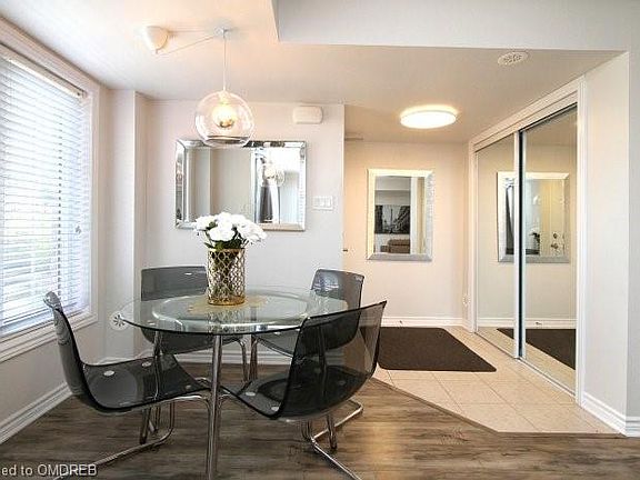 3rd image of 2441 Greenwich Dr #86