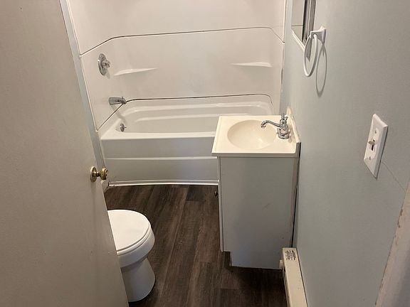 5th image of 407 Hamilton St #1