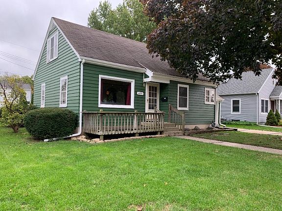 2nd image of 439 Douglas St