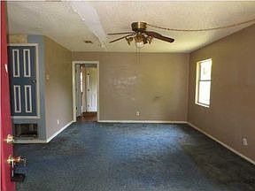 3rd image of 812 S Madison Dr