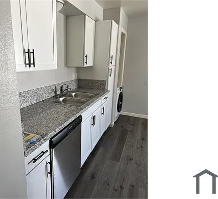 1124 Helm Ave — Photo 12