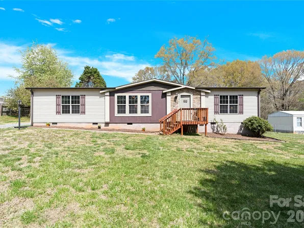 3770 Macklin St, Claremont, NC 28610