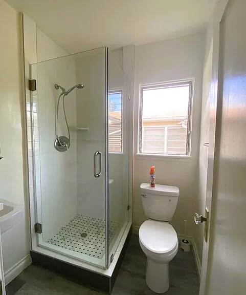 10623 Kinnard Ave — Photo 5