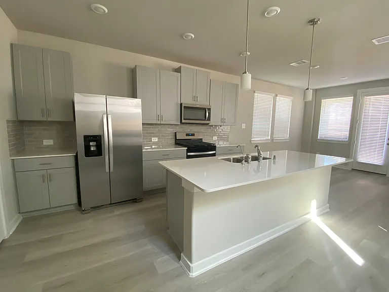 4112 Glowing Hearth Dr — Photo 6