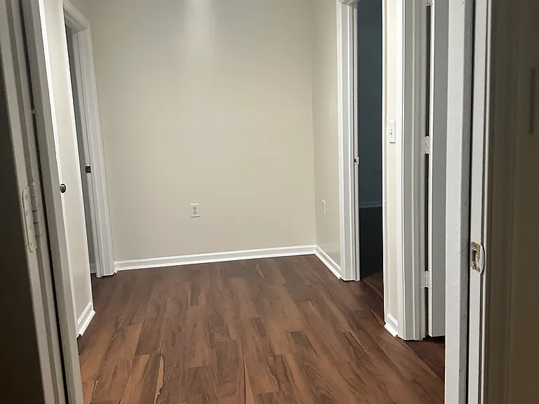 5804 Echingham Dr — Photo 14