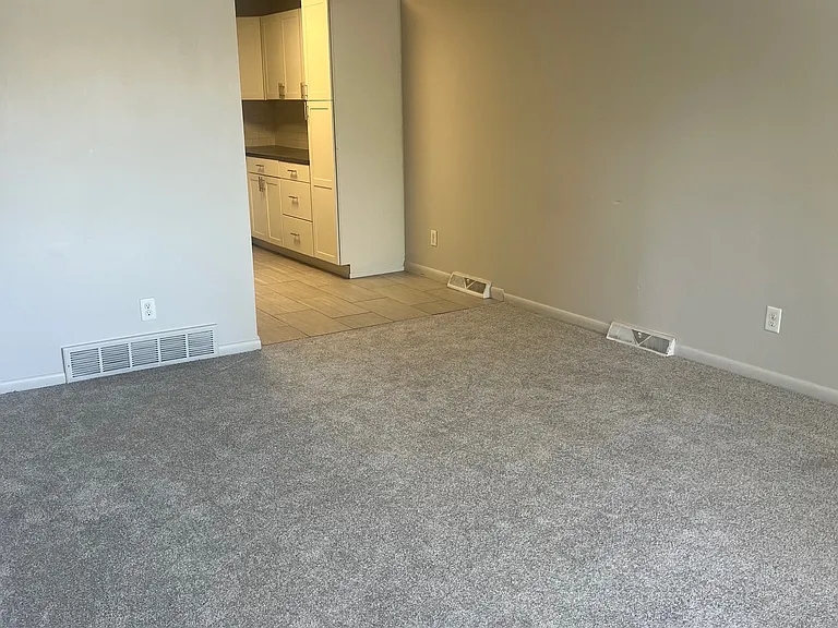 5333 Curtis Ave — Photo 3