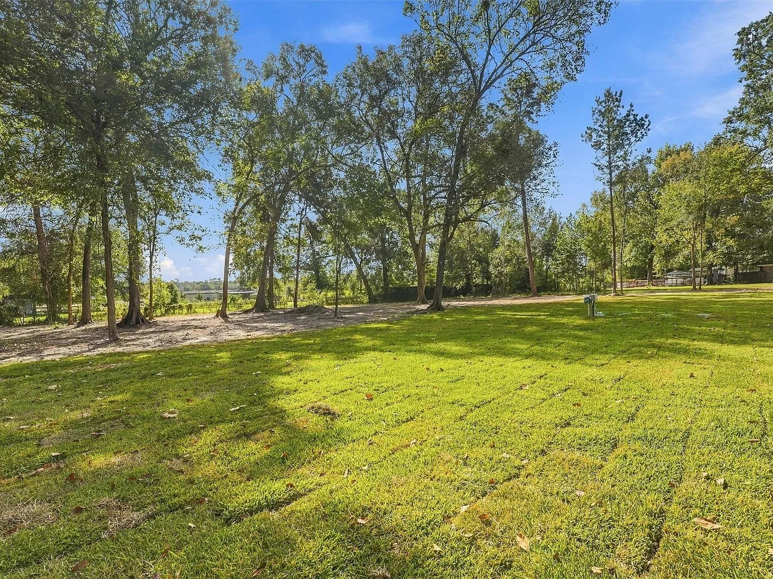 3 bed, 2.0 bath, 1080 sqft, $1,700 — Photo 4