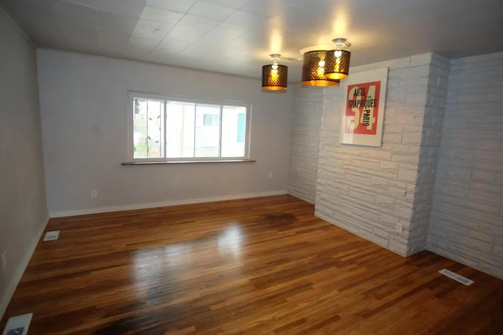 3814 Howley St Apt 1 — Photo 2