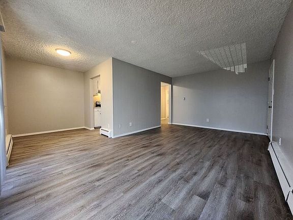5th image of 1511 E Kiowa St APT 2