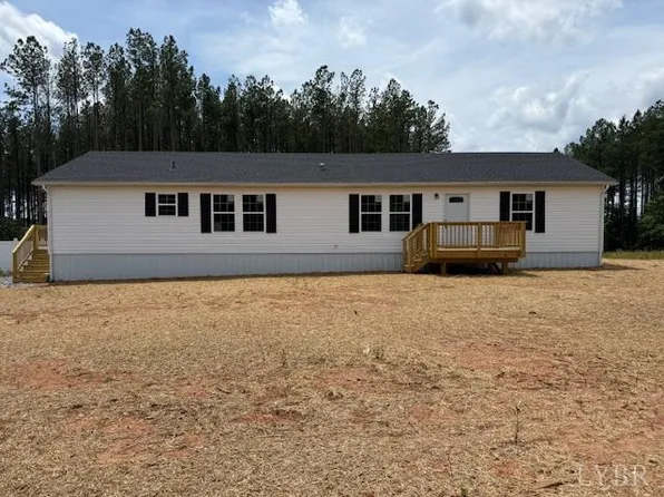 689 Cub Creek Rd, Appomattox, VA 24522