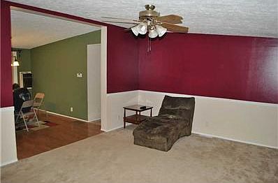 3rd image of 300 Jv Richmond Dr