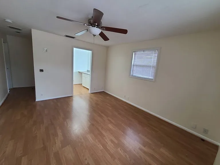 27240 Williams Rd — Photo 18