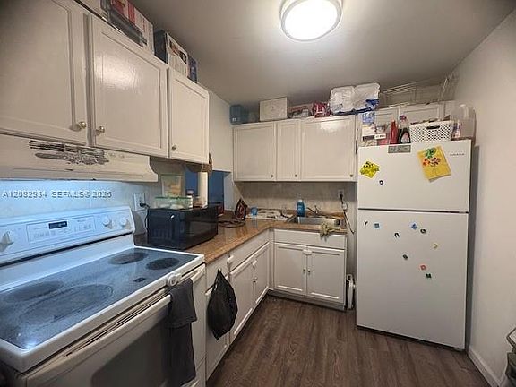 4th image of 505 NW 177th St APT 128