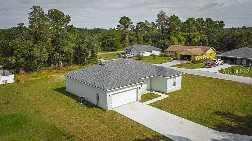 4 bed, 2.0 bath, 1545 sqft, $1,790 — Photo 1