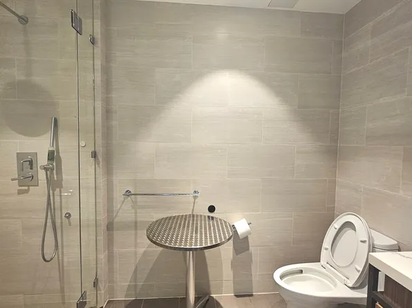 133-27 39th Avenue image 8 of 13