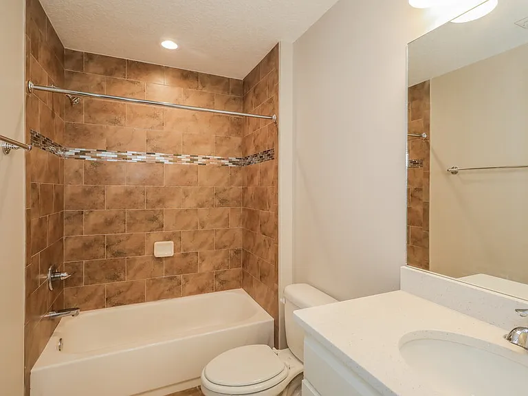 8041 Byrd Landing Ct — Photo 14