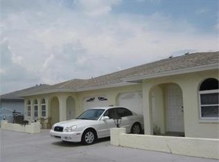 3637 Country Club Blvd, Cape Coral, FL 33904