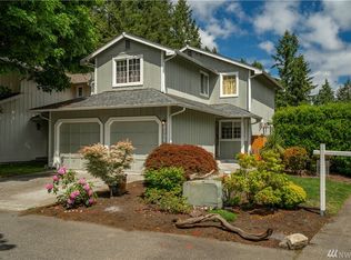 6104 Laguna Ln SE, Lacey, WA 98503