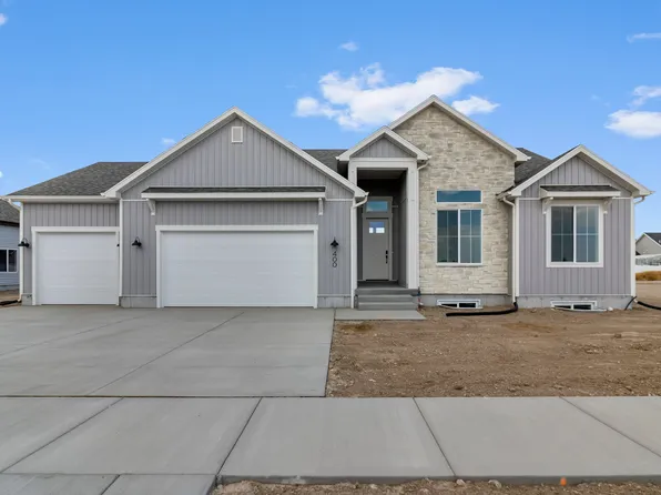 400 Sage Lakes Blvd, Idaho Falls, ID 83401