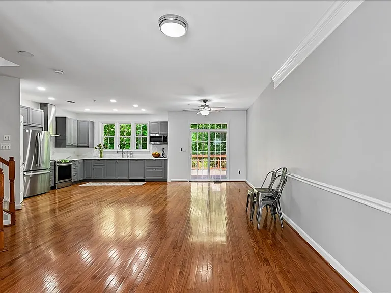441 Penwood Dr — Photo 33