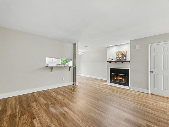 4th image of 1904 Stephens Ct