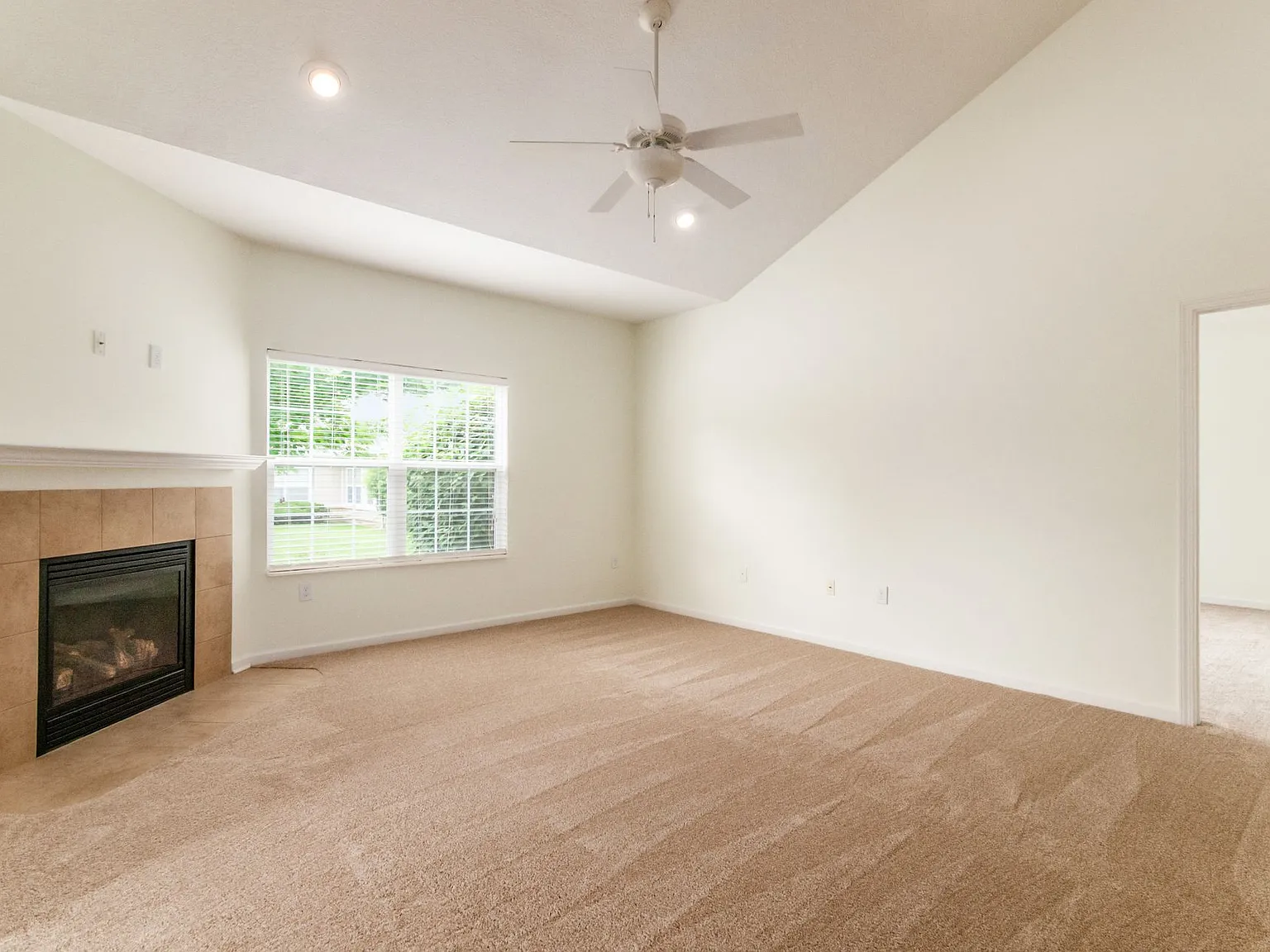 322 Cover Place - 1 — Photo 4