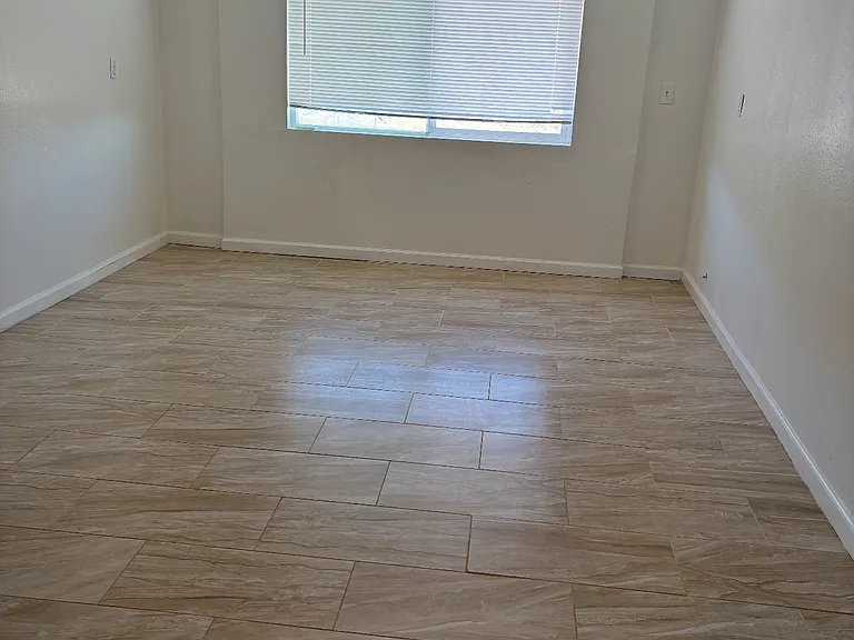 7766 1/2 N Star Ave — Photo 22