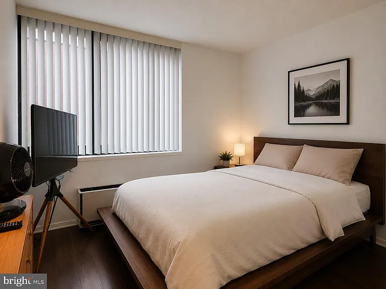 1420 Locust St #6B — Photo 5