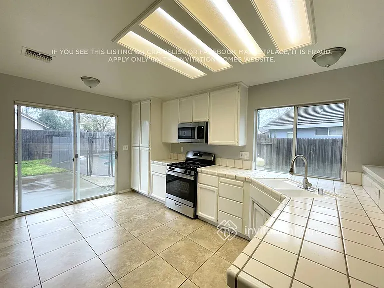 8622 Aspen Ridge Ct — Photo 8