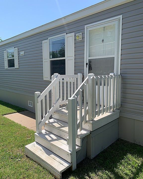 lot 44 front of home